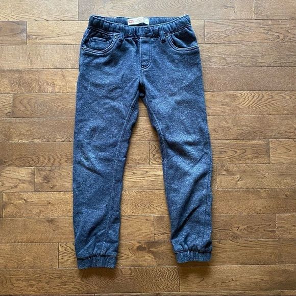 ✨50% OFF✨ Levi’s Joggers - Kids - Picture 3 of 12